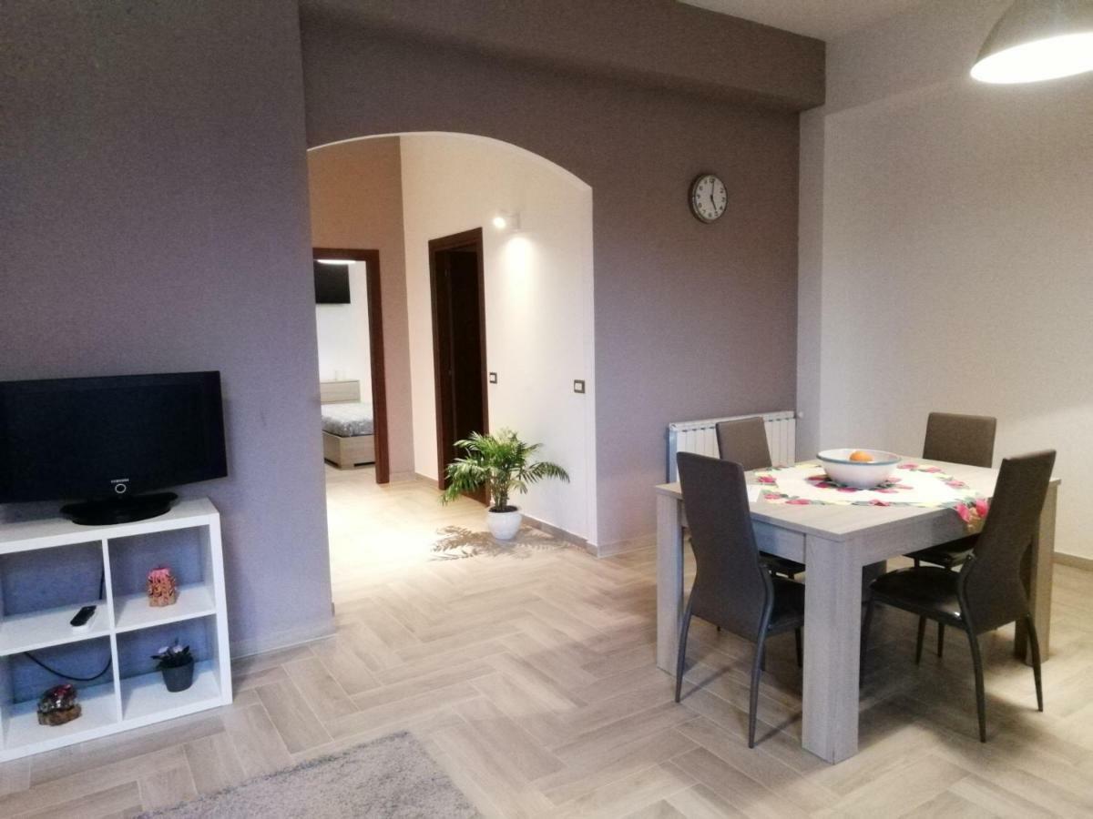 Floris Tra Mare E Montagna Apartment *